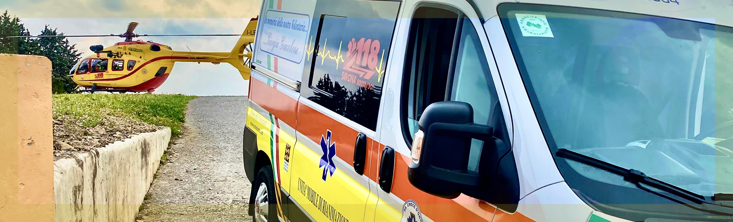 fotografia ambulanza dal piazzale elicotteri ospedale San Paolo di Savona